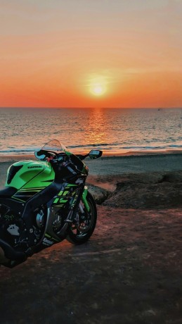 kawasaki-ninja-h2-big-1